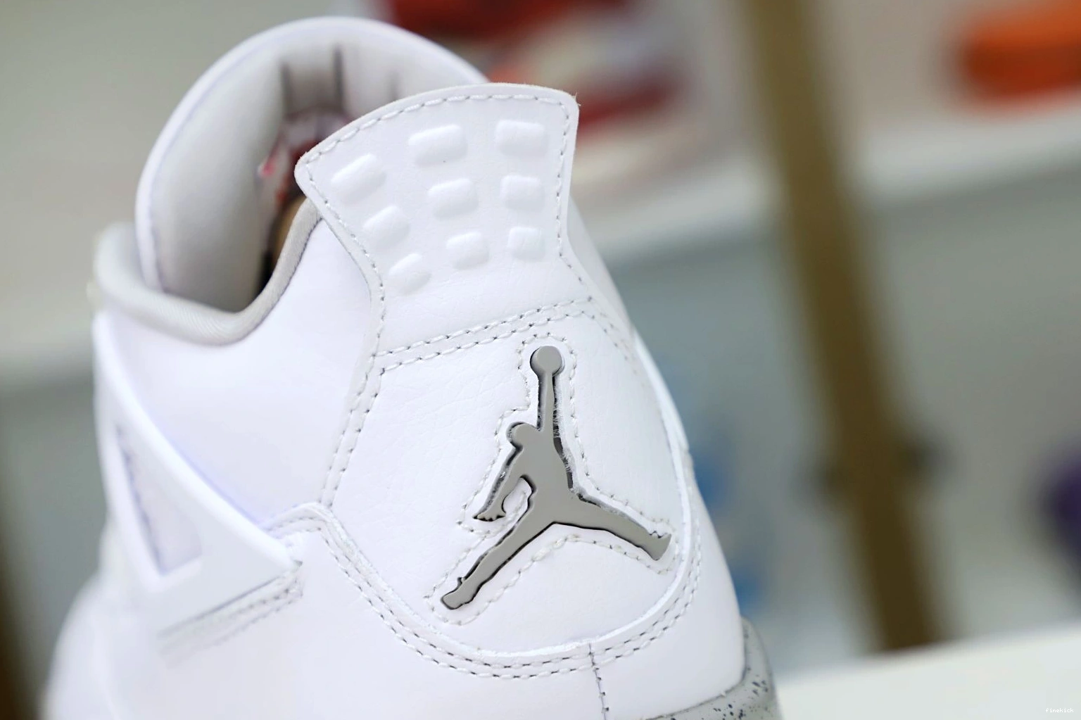 4 OREO' 'WHITE AIR JORDAN RETRO 1025